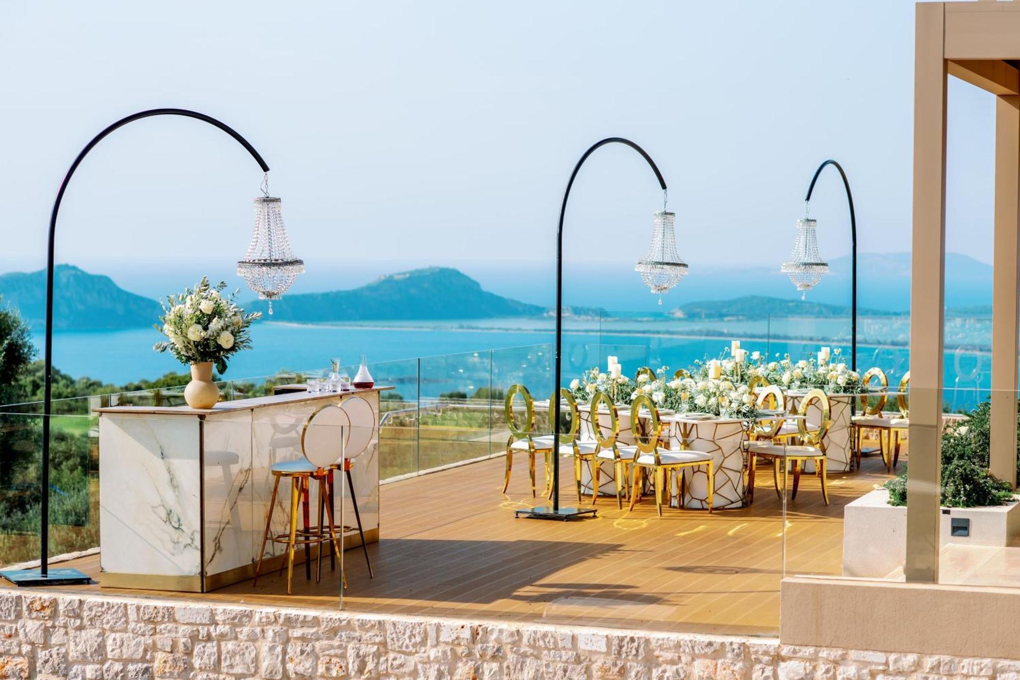W Costa Navarino (Adults Only) Пилос Екстериор снимка