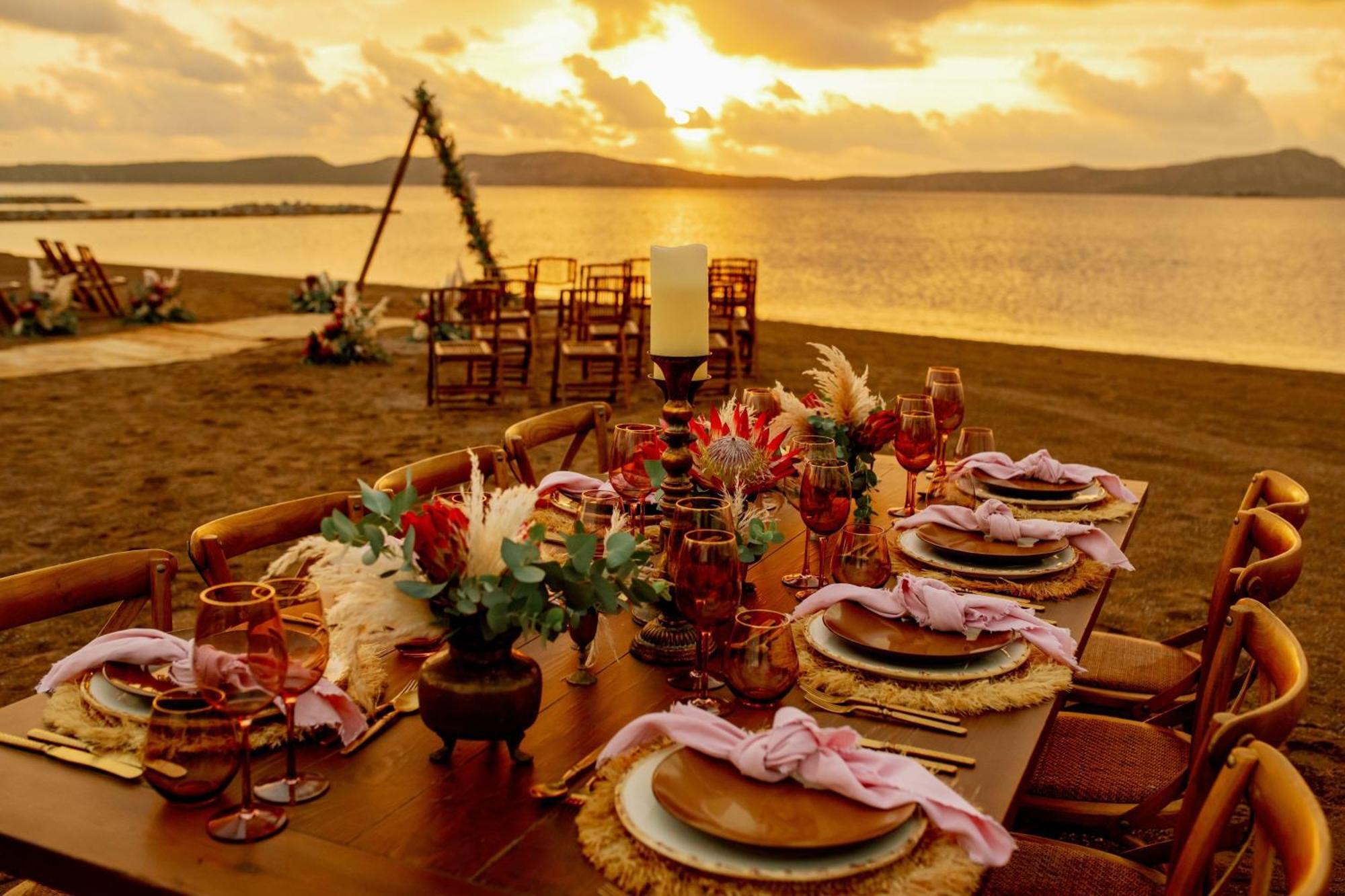 W Costa Navarino (Adults Only) Пилос Екстериор снимка