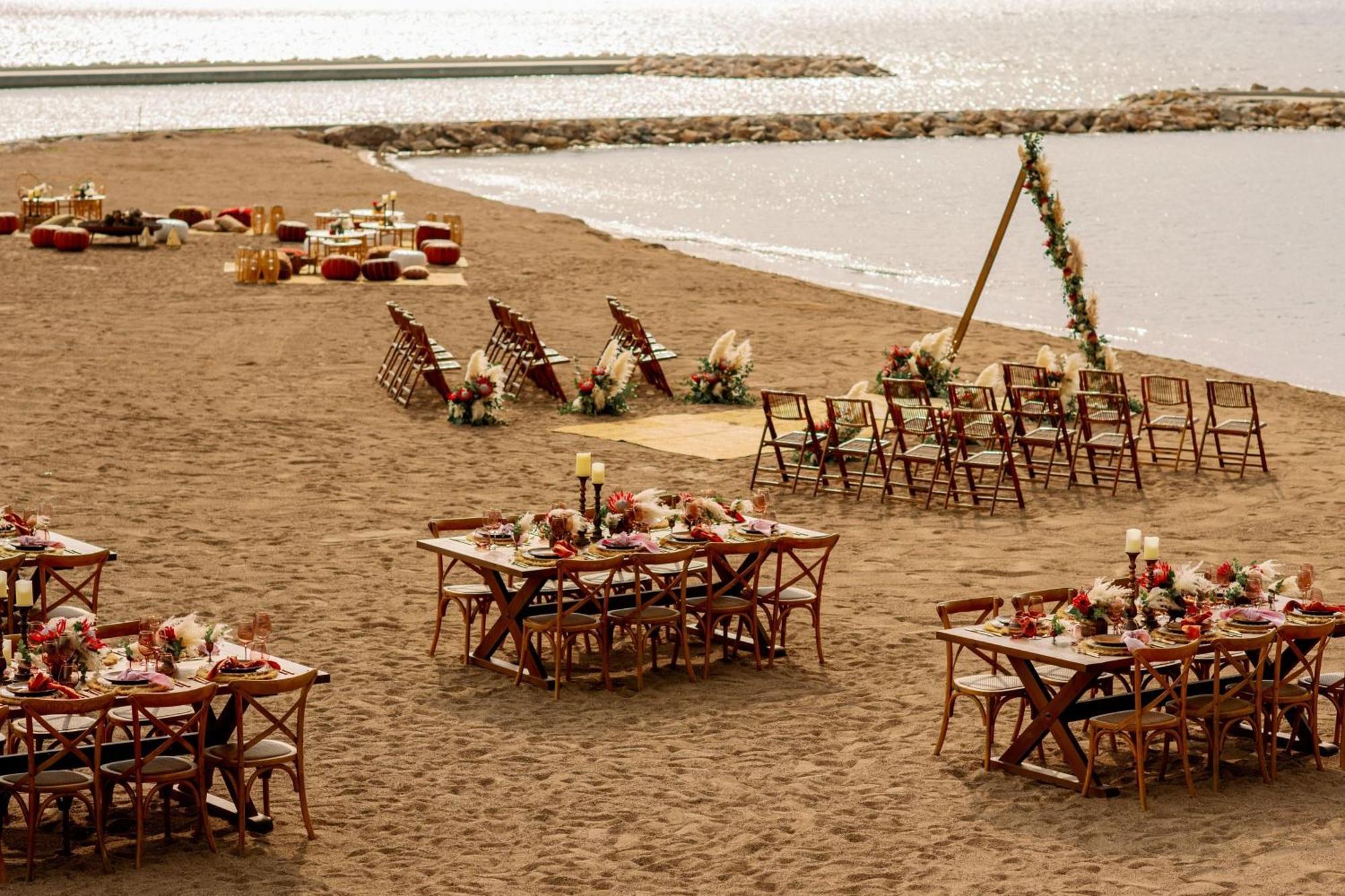 W Costa Navarino (Adults Only) Пилос Екстериор снимка
