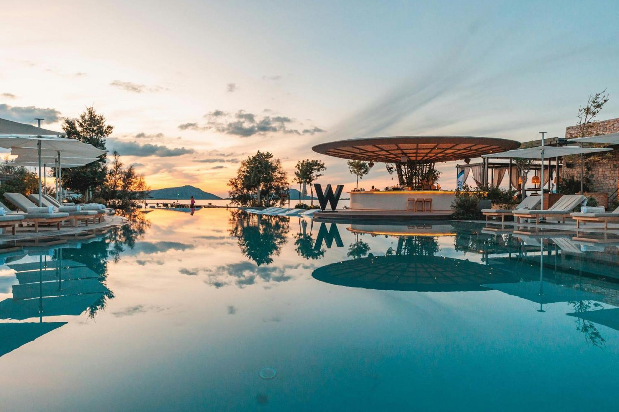 W Costa Navarino (Adults Only) Пилос Екстериор снимка